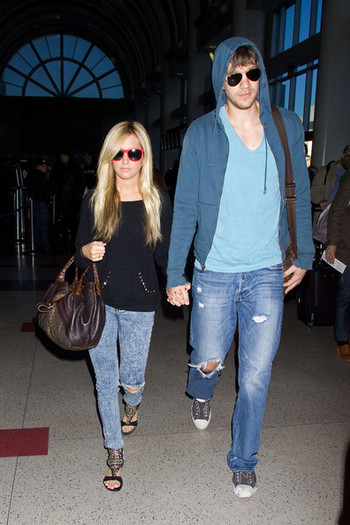 Tisdale+waits+it+out+M3HNuiWr4Qql