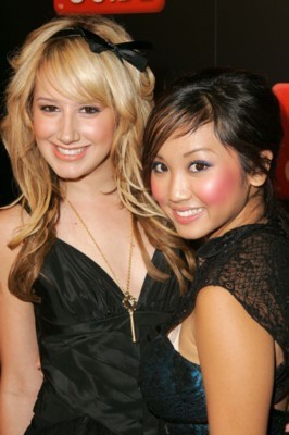 Ashley-Tisdale-picture-Z1G137574_b - 0000-The Suite Life of Zack and Cody