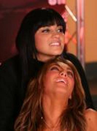 QIUNBSAEBAFKFJMPMBT - Maite Perroni