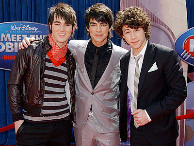e16ptj - Jonas Brothers