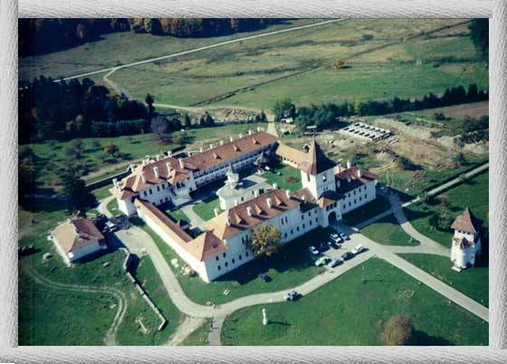 Manastirea_Constantin_Brancoveanu_Sambata_de_Sus_Fagaras_Brasov_Romania_Aeriana_Celendo - ROMANIA-ARTA TRADITIONALA