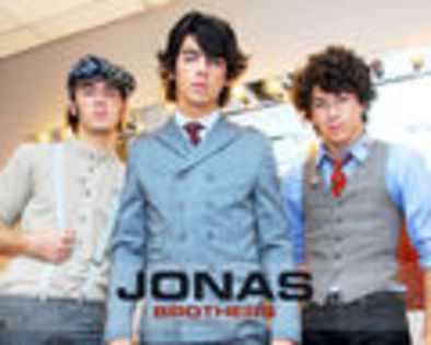 -JonasBrothers-the-jonas-brothers-6461097-120-96 - Jonas Brothers