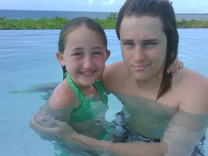 8588346 - MIley cele mia rare poze care exista