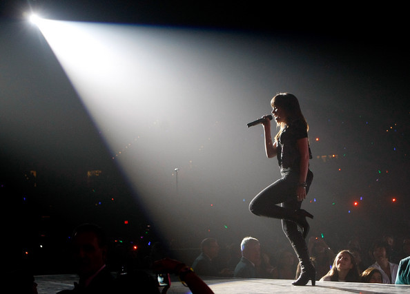 Jonas+Brothers+At+MGM+Grand+4dnO9iE-NUxl - 0-Demi Lovato-0