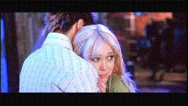 004RYV_Hillary_Duff_116[1]