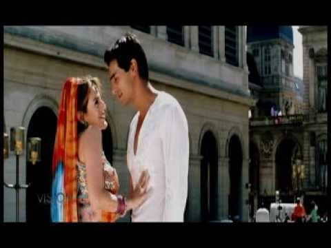 Pooja si Rahul cantand