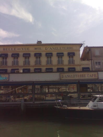 respecta traditia si n-o modifica, - ApiMondia