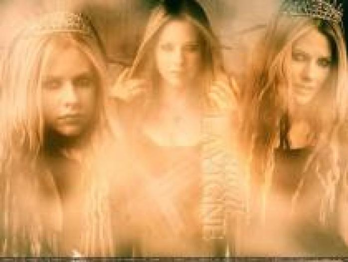 KKIVNXMSBYUTZNXNAWH - alte poze cu avril lavigne