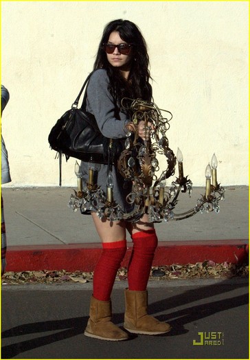 vanessa-hudgens-red-strockings-19