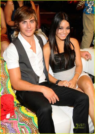 zanessa-teen-choice-awards-2008-02