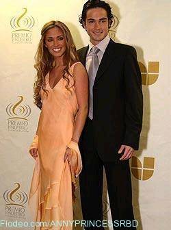 88979-267318 - poze Anahi y Alfonso