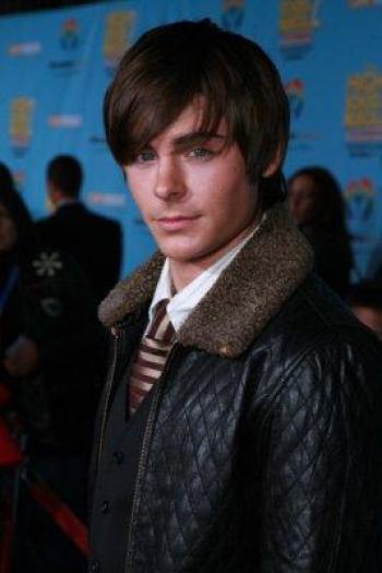 Zac-Efron-1204995422[1] - poze zac effron