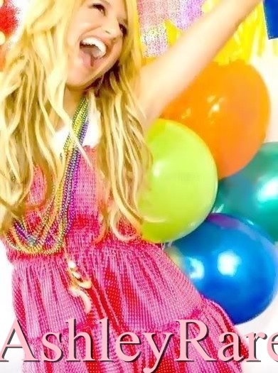 JHDIZXDZFVWEMHIAPFH - Ashley Tisdale