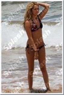 BPAXJQHQUBEMHRAISKE - Ashley