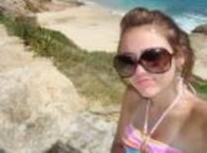 FSNBBWCAXSKSFWWSFKL - miley la mare