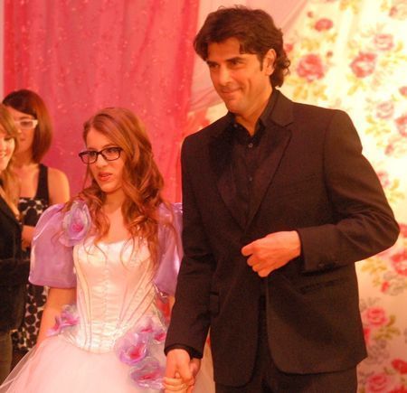 Patito-15-Birthday-patito-feo-1888597-450-435 - Patito Feo