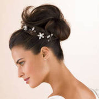 HPYJXZGQMZSPVVOIOOU - care coafura