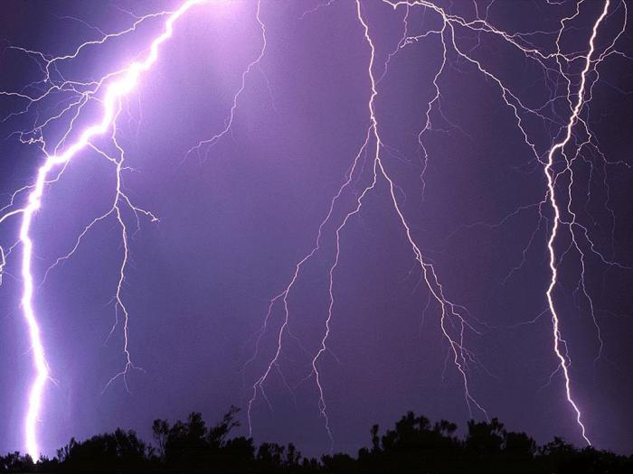 Thunderstorm_02