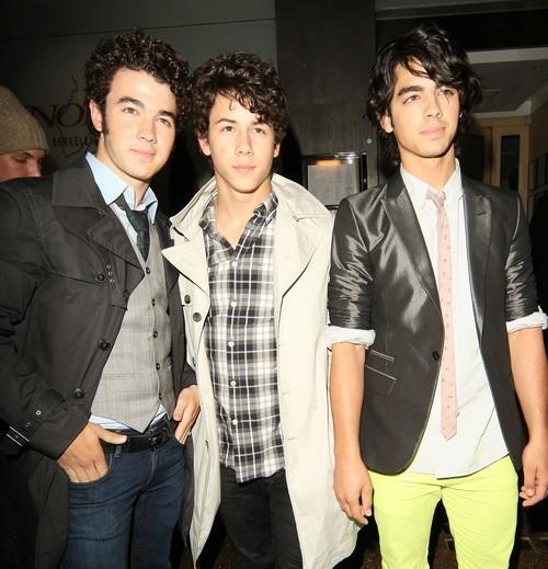 25 - Jonas Brother