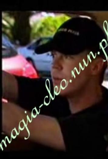 KXSJHIREAKVIKHRUSOA - h2o in  realitate