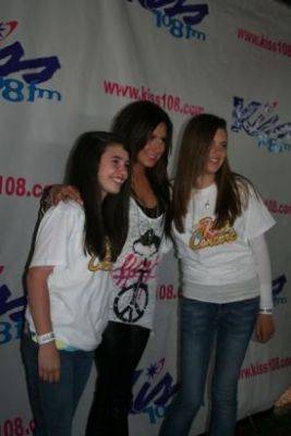 normal_026 - 2009 Kiss 108 Concert - Backstage and Interviews