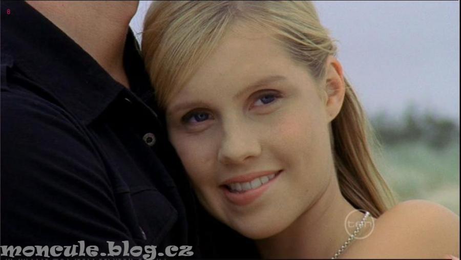 26343630[1] - claire holt