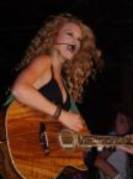 2668503aedb50818 - taylor swift