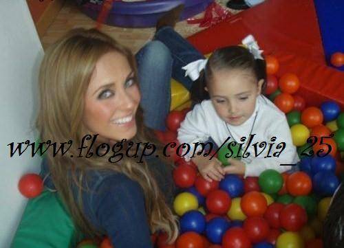 592416 - poze Anahi si Ana Pau