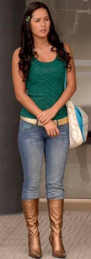 AIRJOZCACPNPLZWKGUU - Carmen Villalobos