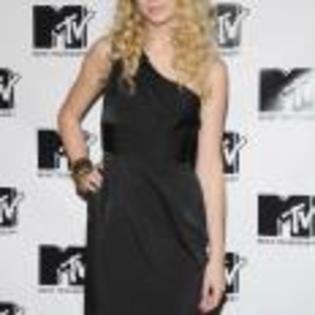 Taylor_Swift_1230494203_1