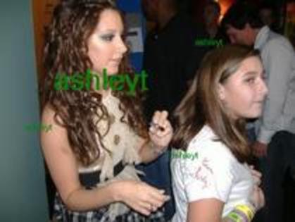 KCCLYNJZBOMEDLNXJME - ASHLEY TISDALE POZE RARE