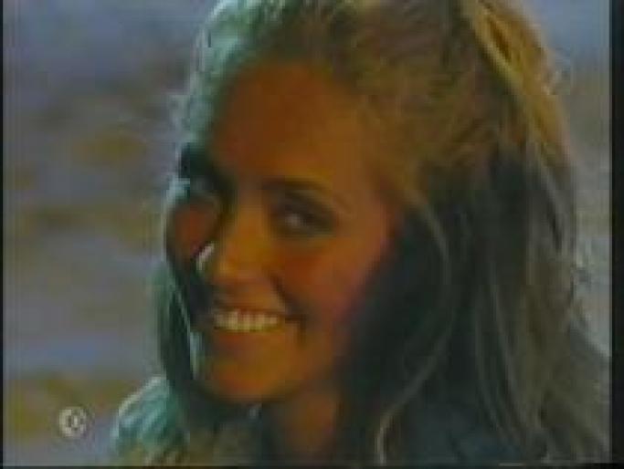 NLHXANWCBGAQFXMHZWO - Anahi