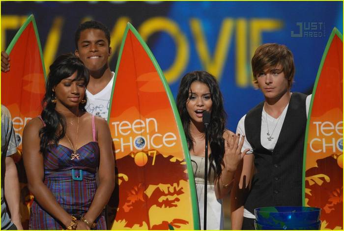 zanessa-teen-choice-awards-2007-08 - zanessa