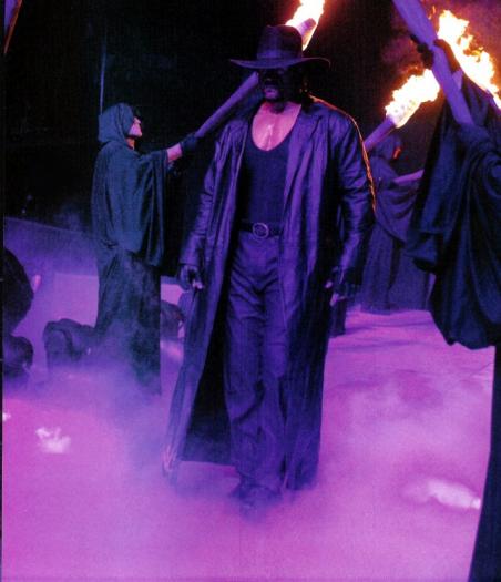 undertaker_smoky_entrance - mai multe poze