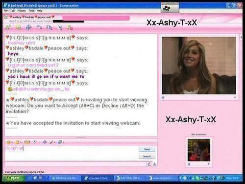 Ashley Tisdale pe messenger!