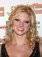 2528837174_dd1eaa0cd6_m - cariba heine