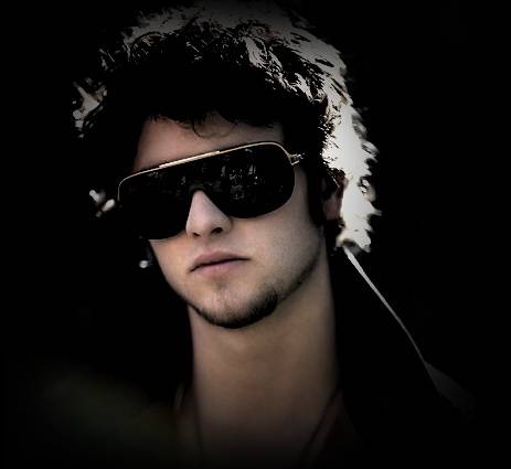 2j1vazm - Poze Christopher Uckermann