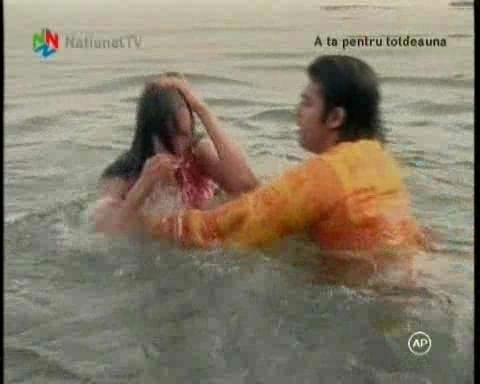 215_2_A_TA_PENTRU_TOTDEAUNA.flv_000330296