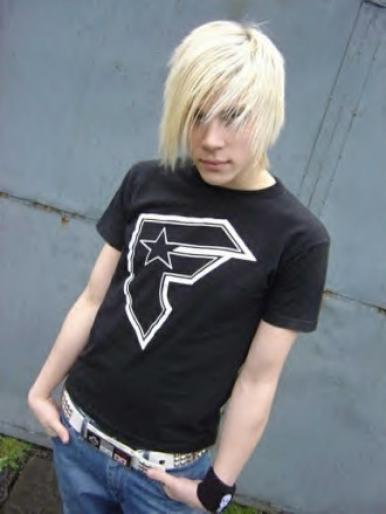 blond-emo-hair-boys-330x439; blond-emo-hair
