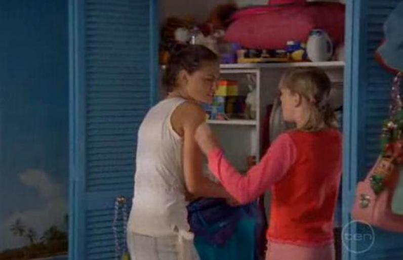 kim si cleo  vorbesc - pheobe tonkin