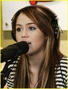 NSDDMXBVSAQOGHULYVJ - Miley radio disney