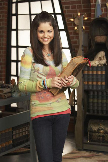 Selena - Wizards Of Waverly Place