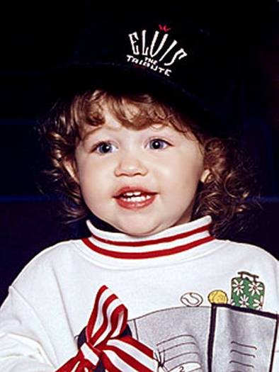 who-is-this-baby-girl - miley little poze rare
