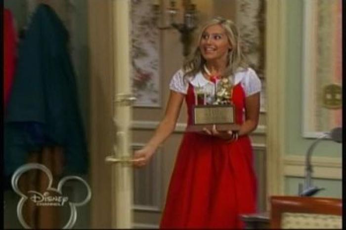 normal_160 - ashley tisdale