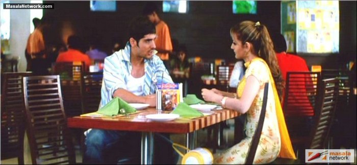 Inainte sa fie cu Rahul,Pooja a avut un iubit-Karan dar la parasit caci era un psihopat