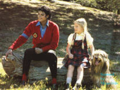 CMFZFBVGEICMYKEEVUH - michael jackson