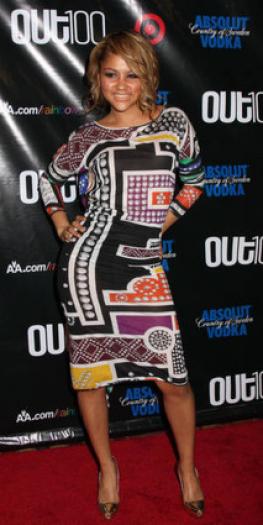 Kat%20DeLuna-JTM-031128[1]