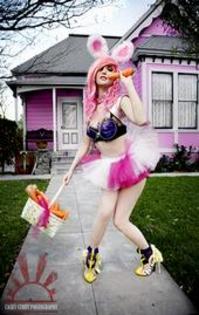 m_ee16a527cd27d4319df36ec29405eaf6 - audrey kitching