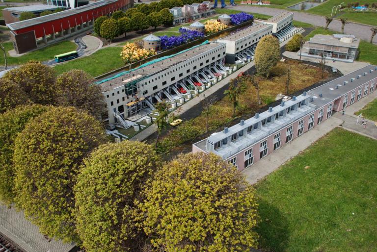  - MADURODAM