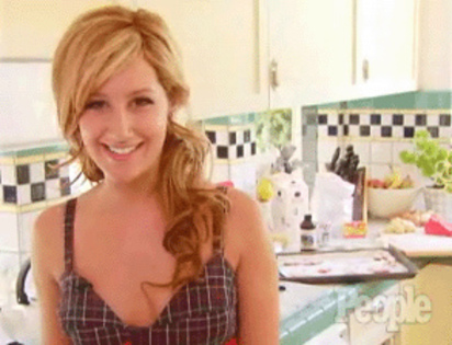 ashley_tisdale_1197775146